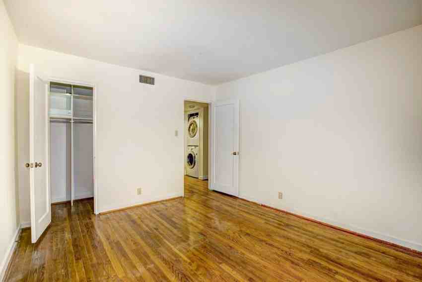 2204 Washington Ave #101 - Photo 7 of 14