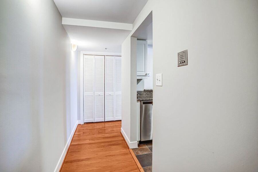 1727 R St Nw #301 - Photo 4 of 26