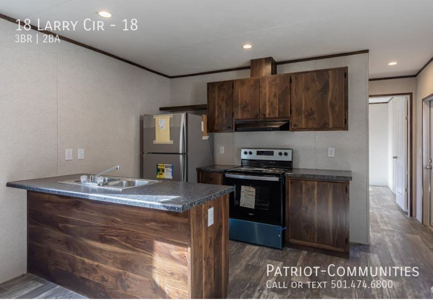 18 Larry Dr #18 - Photo 4 of 10