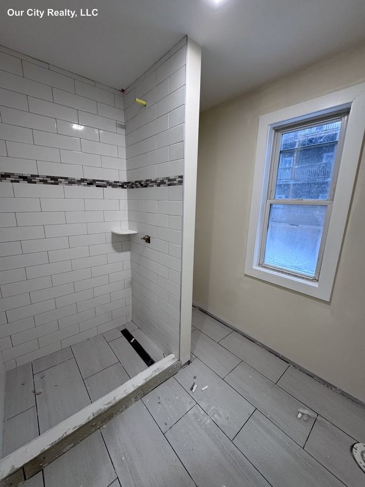 Lowell Cir #2 - Photo 7 of 18