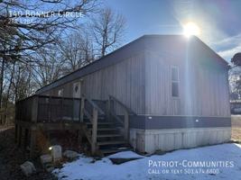 featured image of 140 Bonner Cir