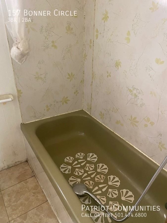 157 Bonner Cir - Photo 3 of 12