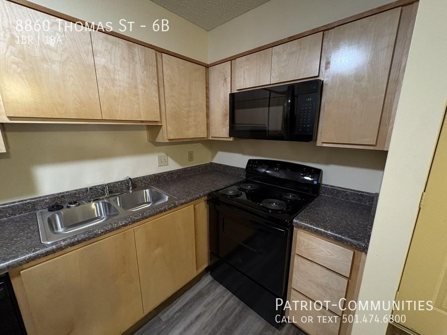 8860 Thomas St #6B - Photo 5 of 8