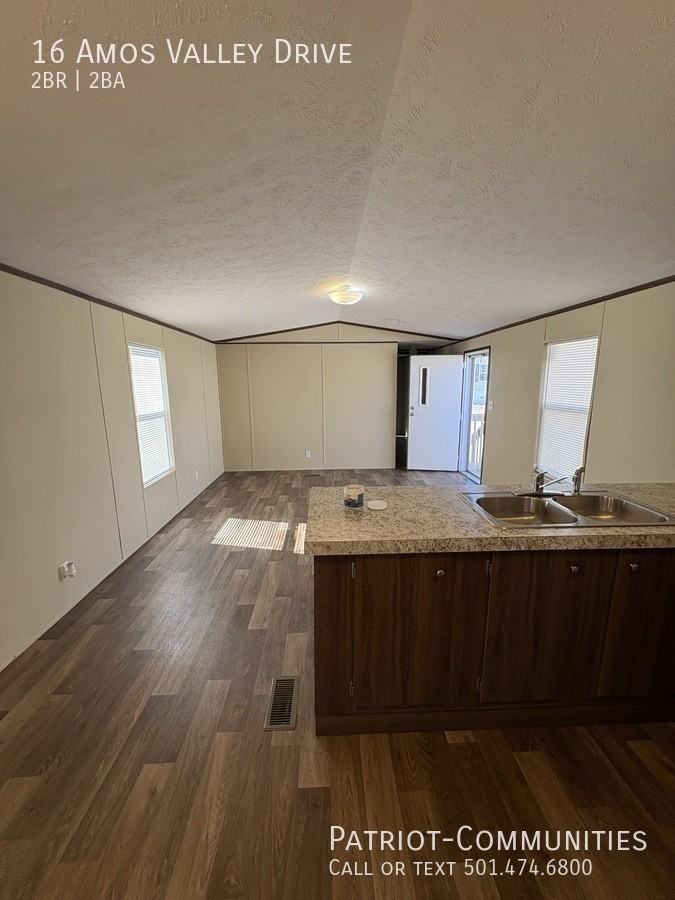 16 Amos Valley Dr - Photo 5 of 12