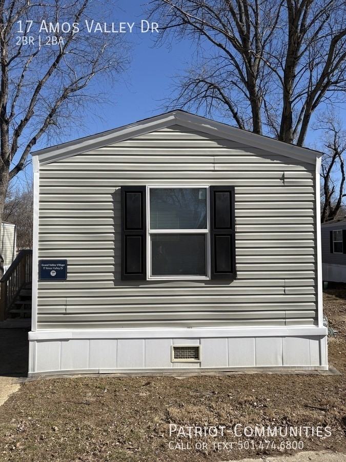 17 Amos Valley Dr - Photo 2 of 10