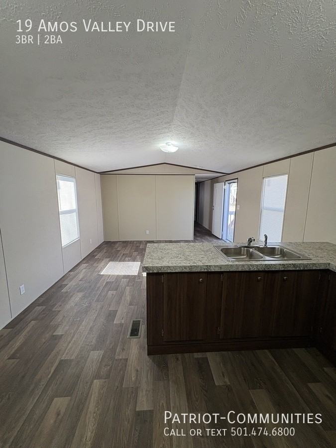 19 Amos Valley Dr - Photo 6 of 12