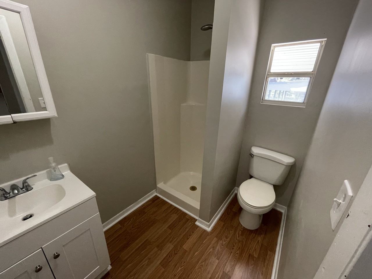 1804 W 5th St - Photo 2 of 14