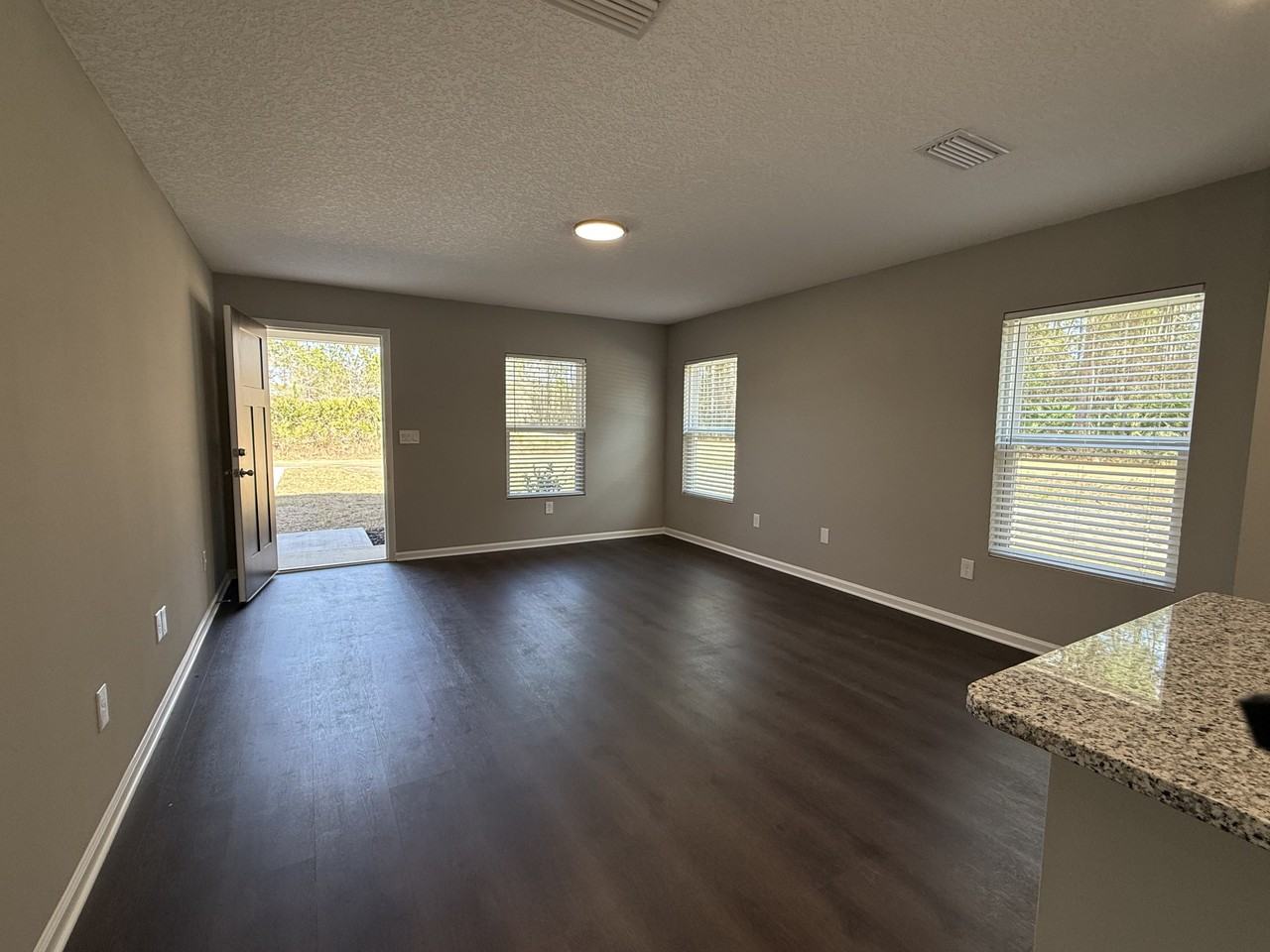 117 Bass Ln - Photo 6 of 28