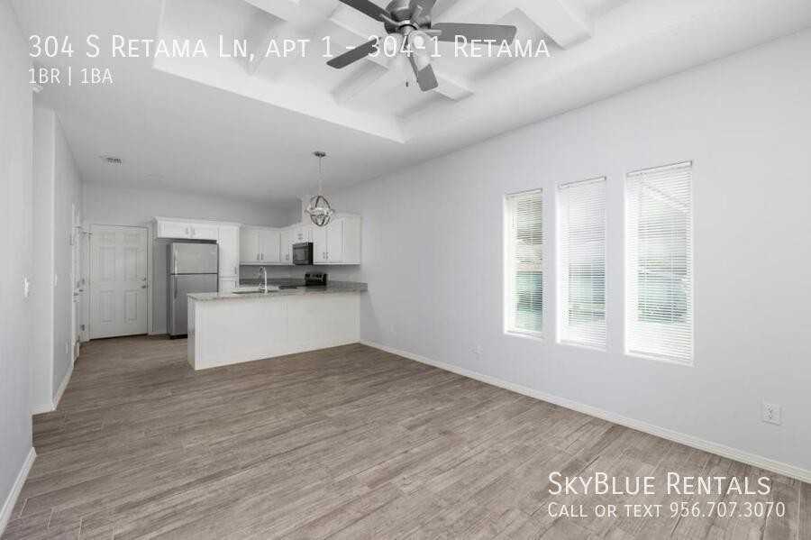 304 S Retama Ln - Photo 3 of 10
