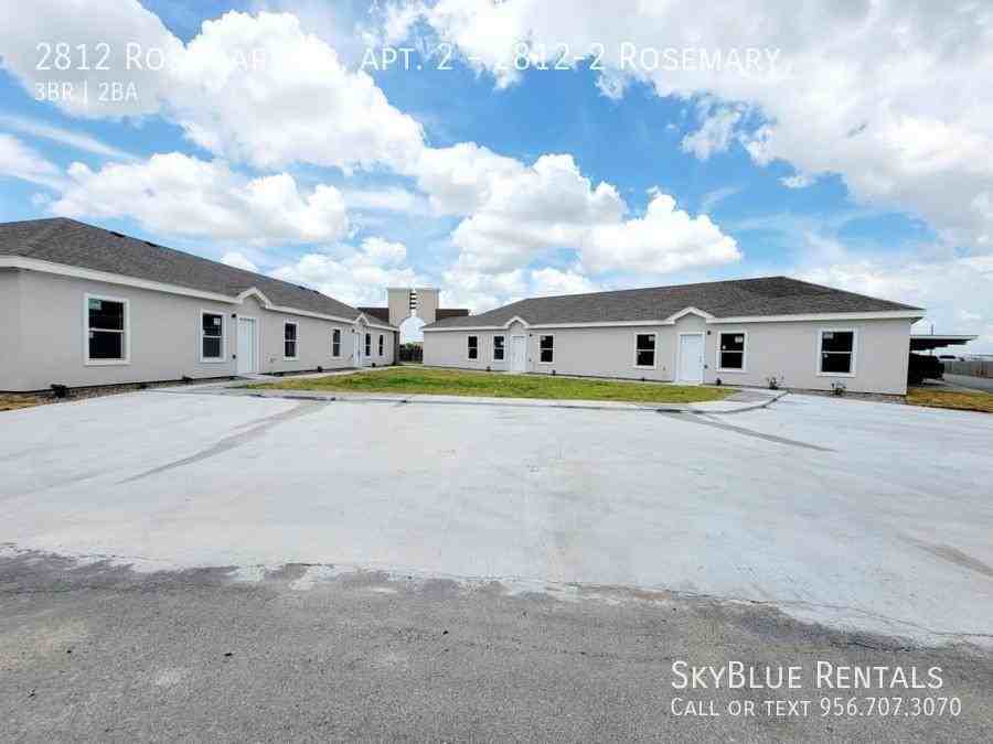 2812 Rosemary Dr - Photo 4 of 15