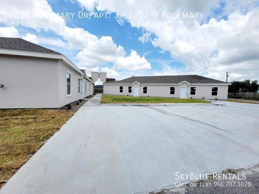 2812 Rosemary Dr - Photo 3 of 15