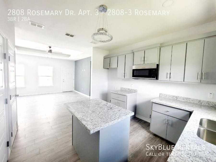 2808 Rosemary Dr Apt 3 - Photo 3 of 14