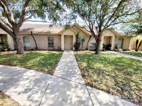 2402 Tahiti Dr Apt 7 - Photo 1 of 1