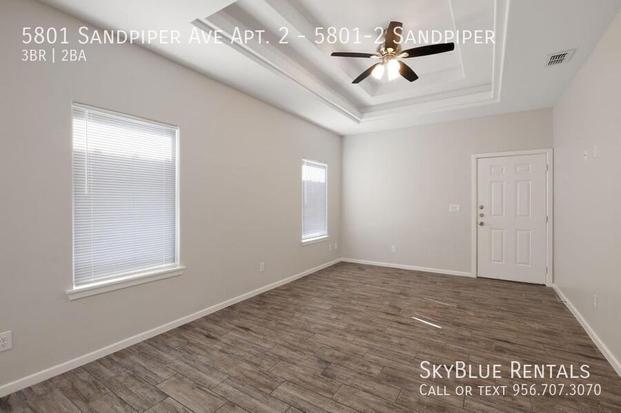 5801 Sandpiper Ave Apt 2 - Photo 3 of 18