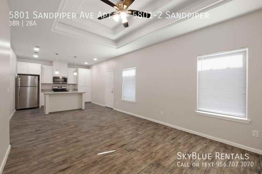 5801 Sandpiper Ave Apt 2 - Photo 4 of 18