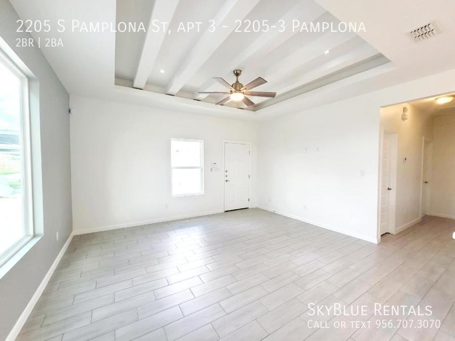 2205 S Pamplona St - Photo 5 of 19