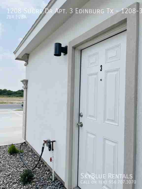 1208 W Sucre Dr Apt 3 - Photo 3 of 15