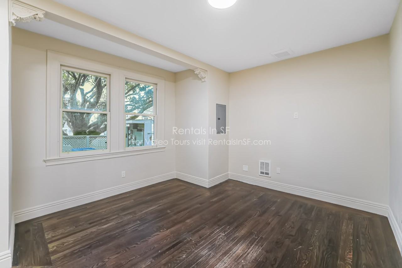 217 Virginia Ave - Photo 3 of 17