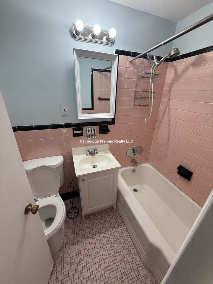 Lowell Ave #2 - Photo 5 of 24