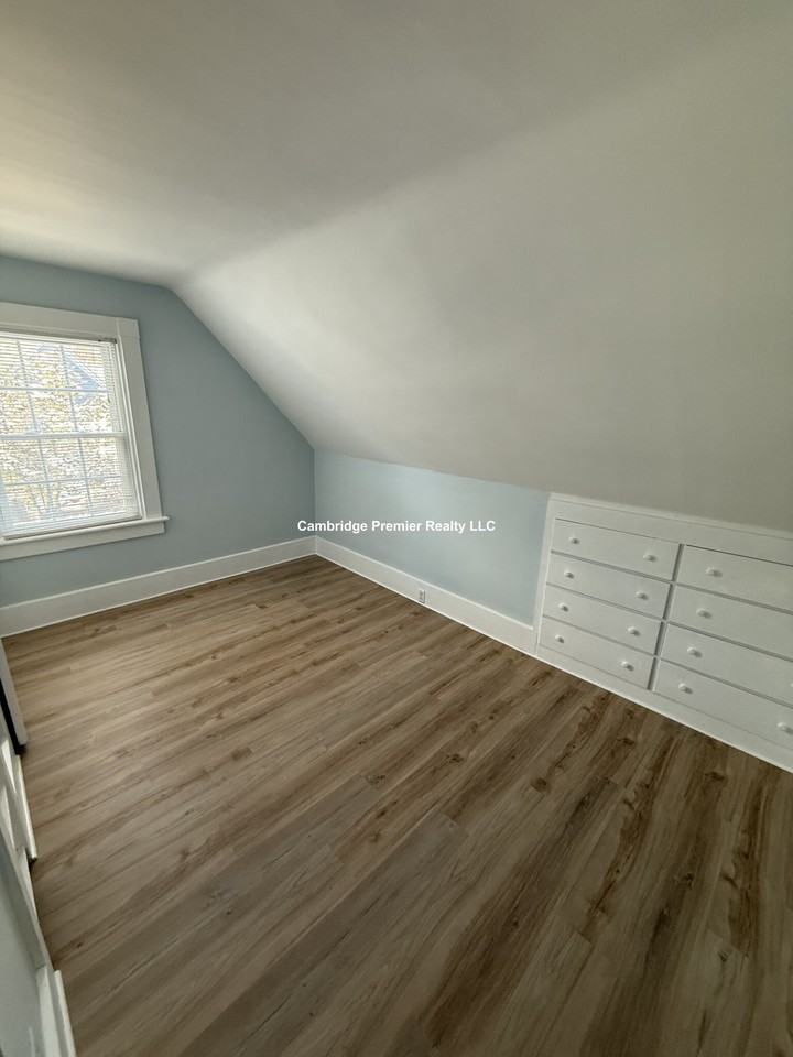 Lowell Ave #2 - Photo 7 of 24