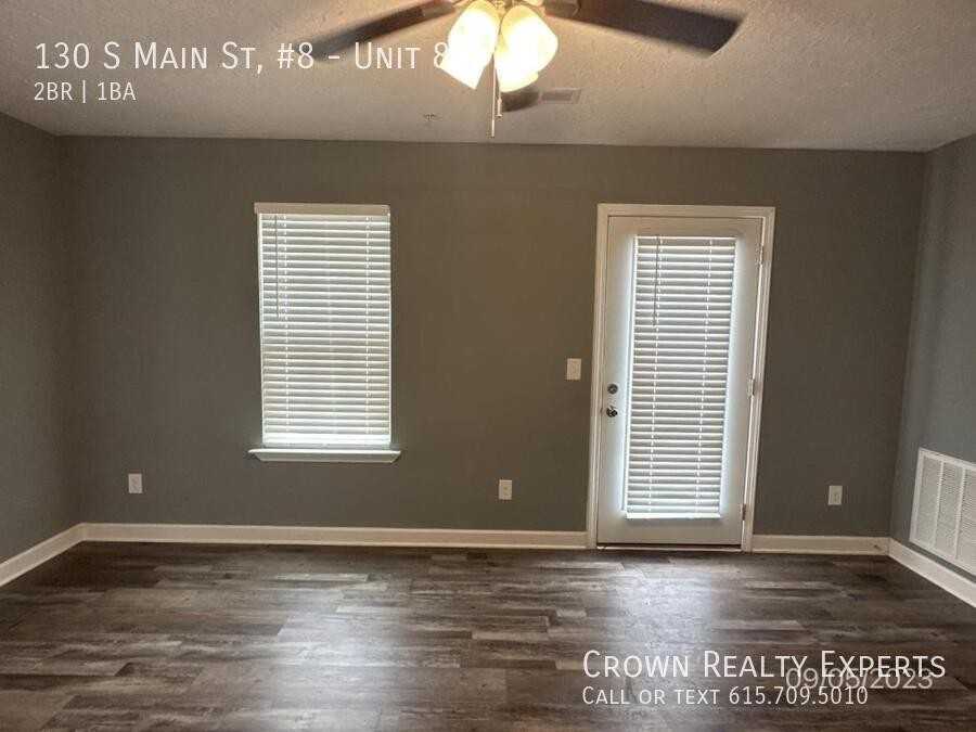 130 Main St S #8 - Photo 3 of 11