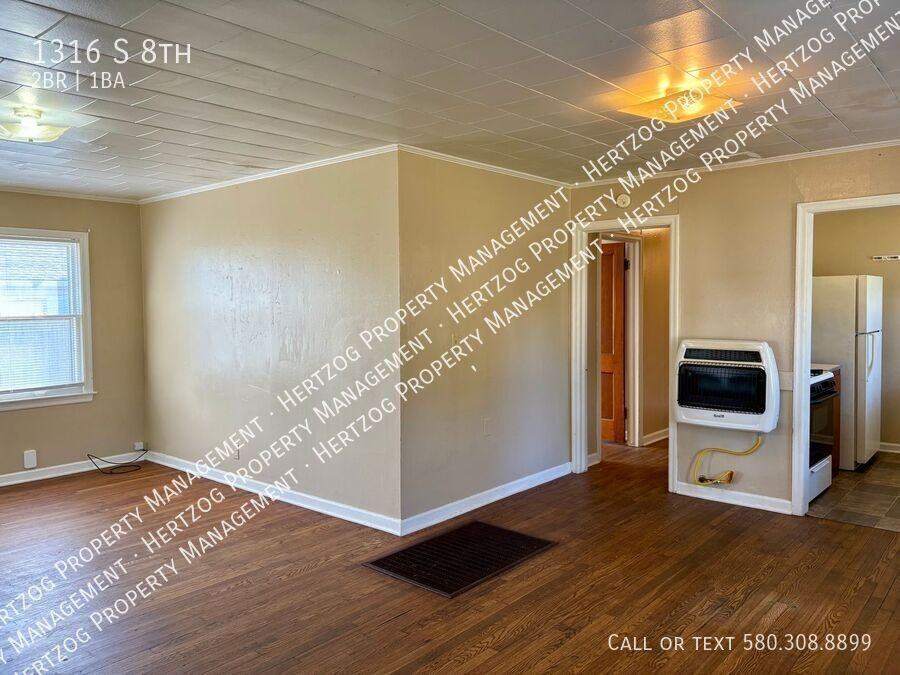 1316 S 8th St - Photo 3 of 17