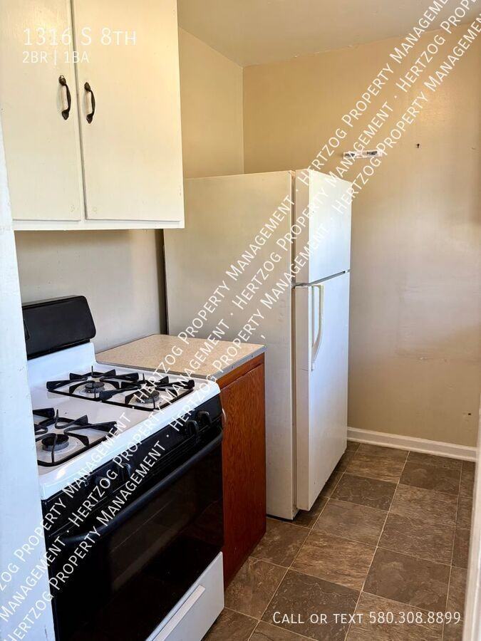 1316 S 8th St - Photo 7 of 17