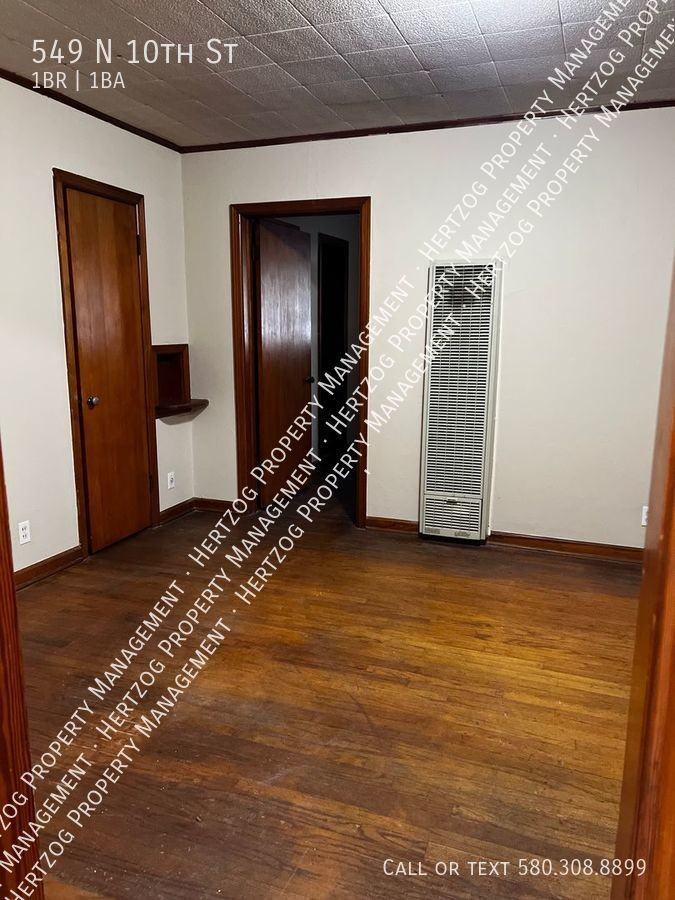 549 N 10th St - Photo 7 of 11