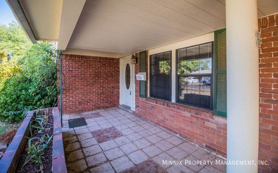 5209 15th St - Photo 5 of 41