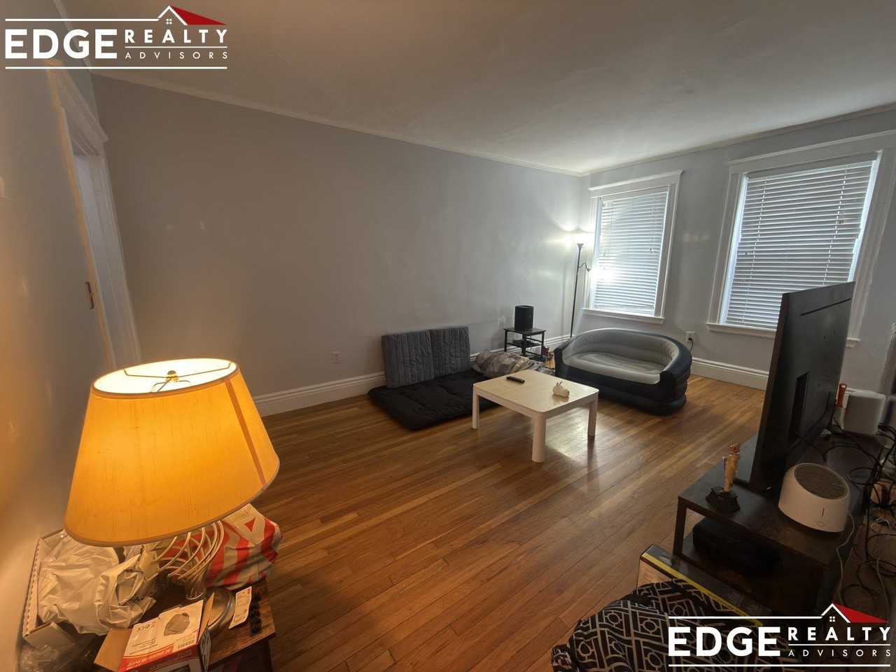 1746 Commonwealth Ave #12A - Photo 5 of 10