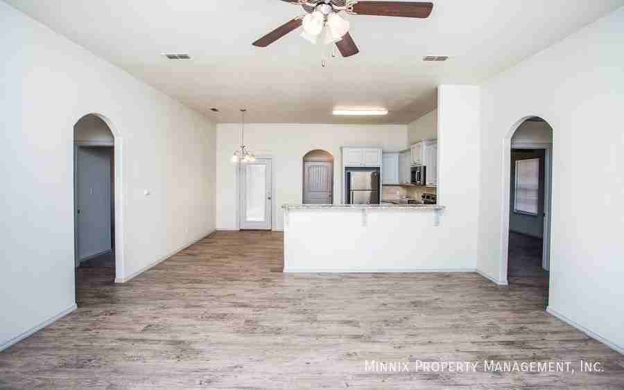 4109 18th St - Photo 3 of 31