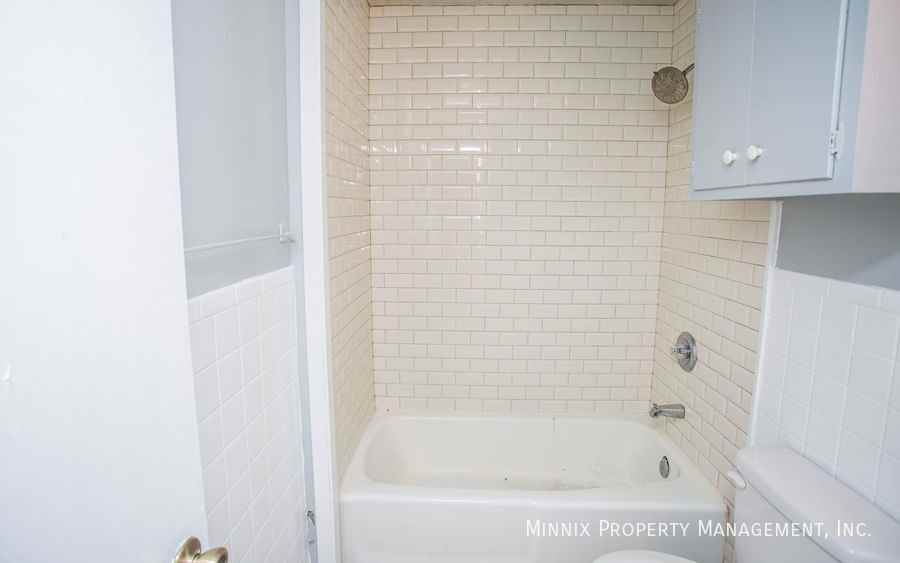 3104 Avenue N - Photo 6 of 24