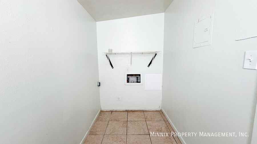 4638 52nd St #A - Photo 6 of 14