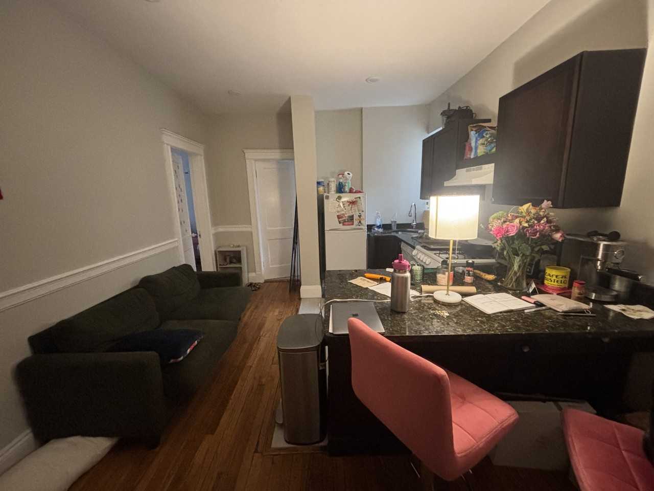 1196 Commonwealth Ave #8