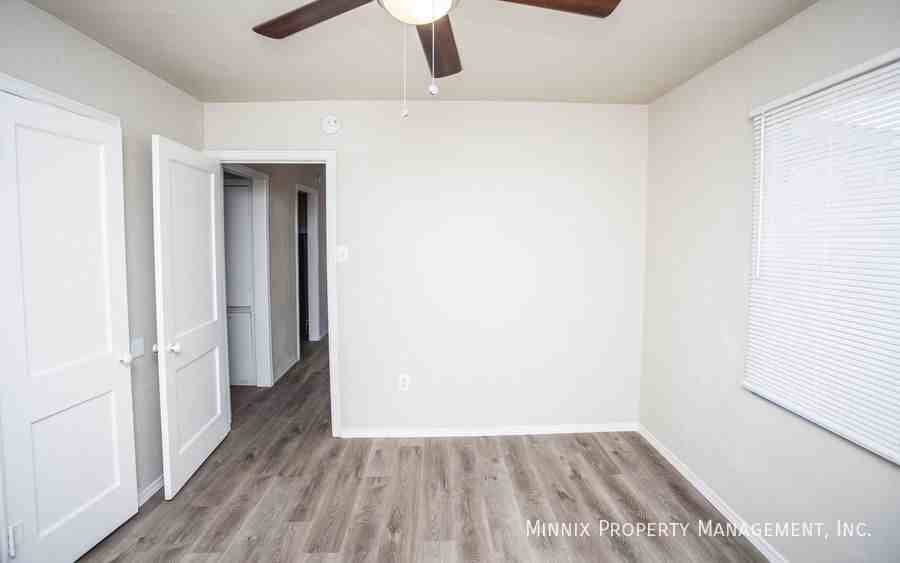 2813 37th St - Photo 7 of 25