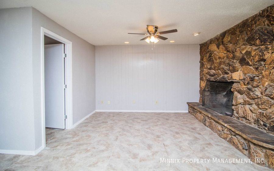 1615 16th St #1A - Photo 4 of 16