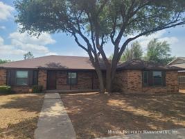 featured image of 4005 Saint Andrews Dr