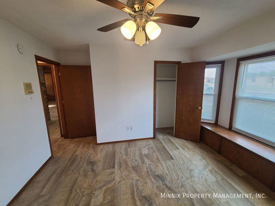 4005 Saint Andrews Dr - Photo 4 of 50