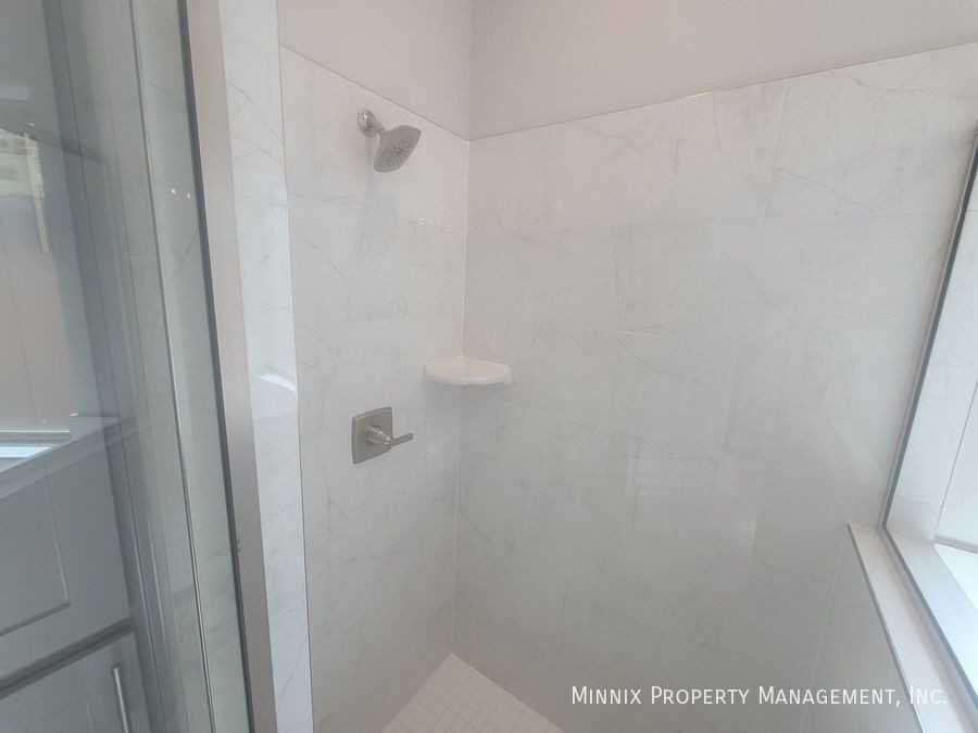 2105 Congress St - Photo 5 of 41