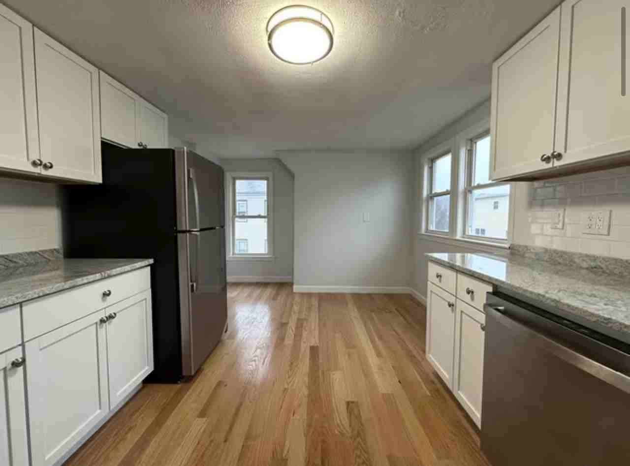 Union St #3 - Photo 2 of 12