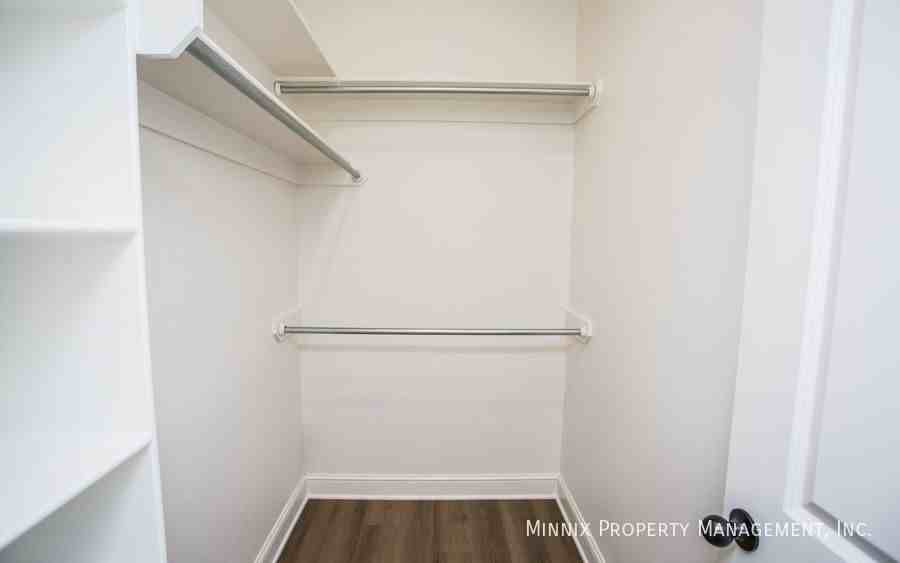 2548 137th St #1 - Photo 6 of 48