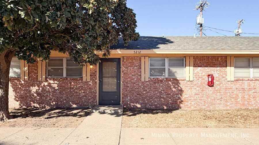 5212 38th St #B - Photo 2 of 17