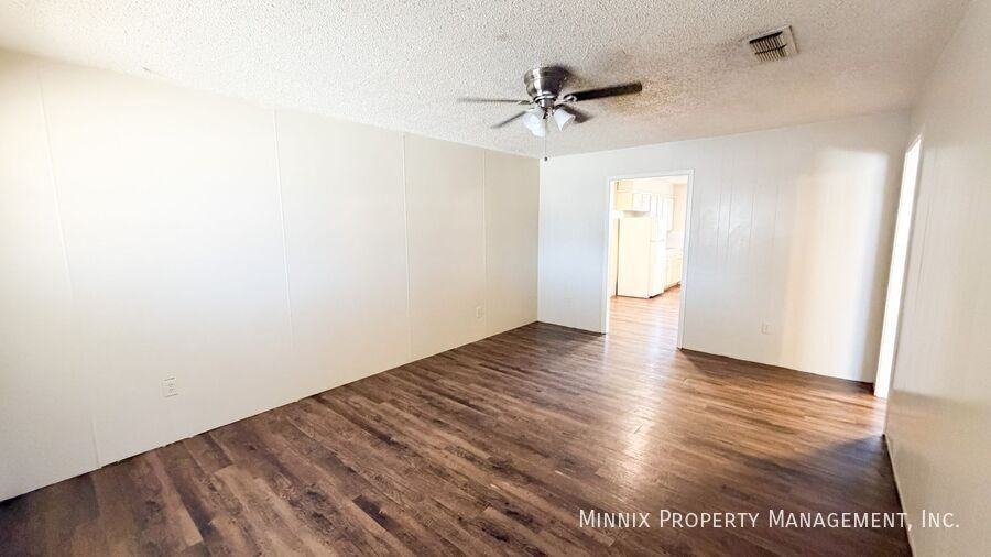 5212 38th St #B - Photo 7 of 17