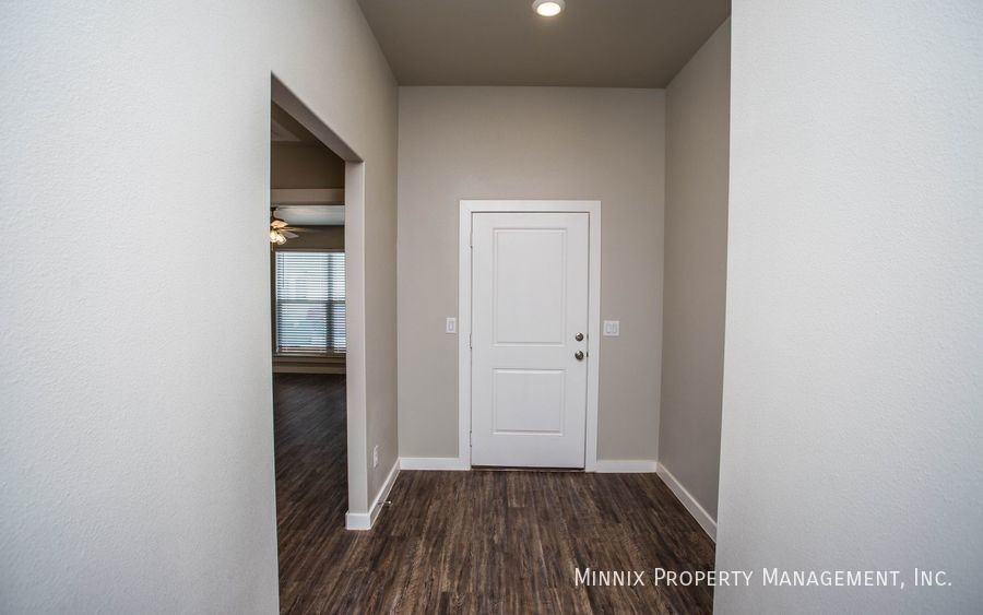 2148 Kirksey Ave - Photo 5 of 43