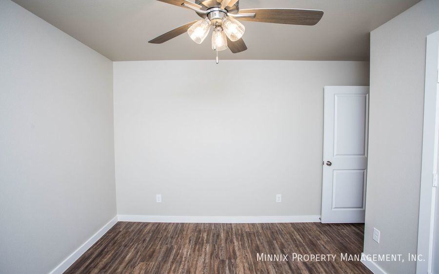 2148 Kirksey Ave - Photo 7 of 43