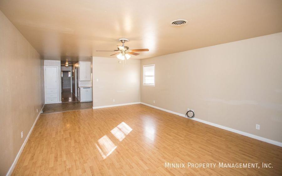 4407 31st St #B - Photo 6 of 23