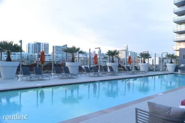 738 Long Bridge St - Photo 3 of 8