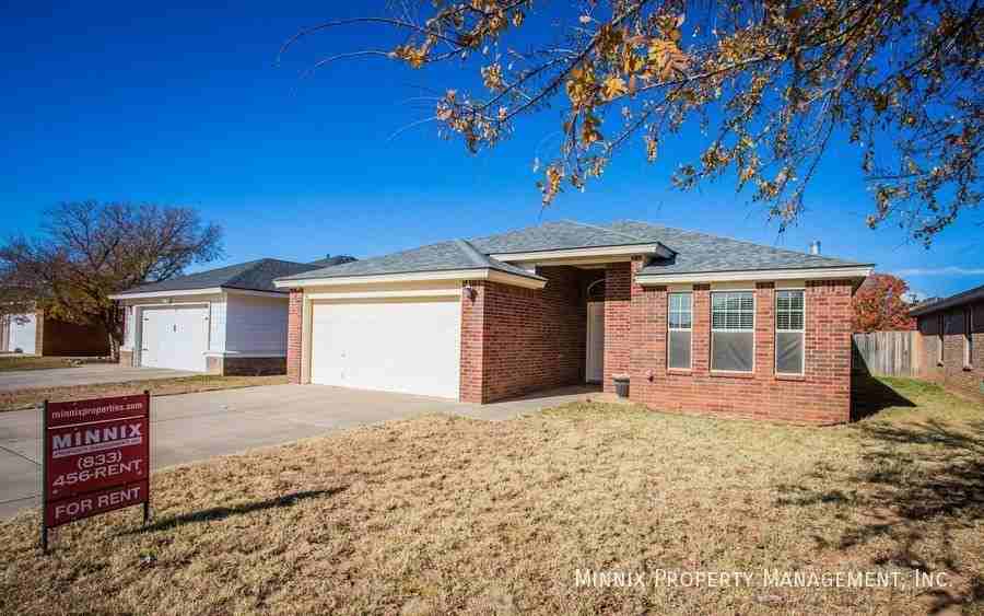 2214 100th St - Photo 2 of 39