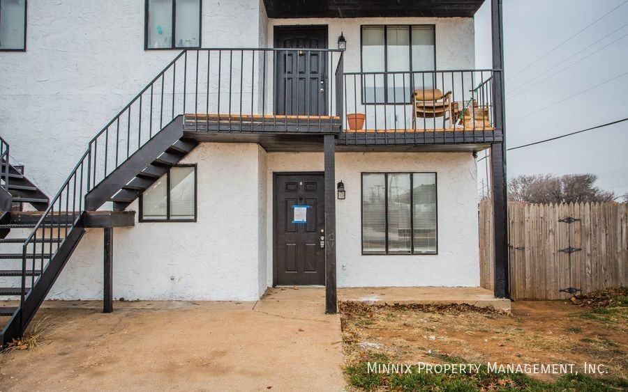 7402 Waco Ave #B - Photo 4 of 24