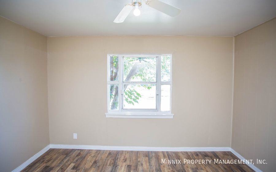 4106 35th St #A - Photo 5 of 16